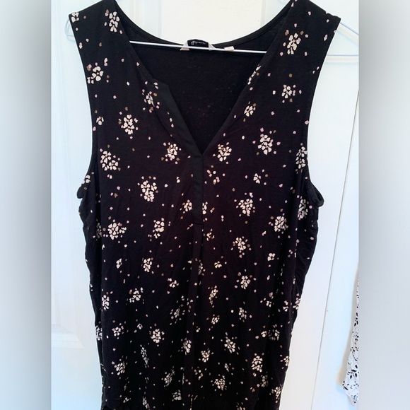 2 camisole from Reitman’s - Picture 3 of 3